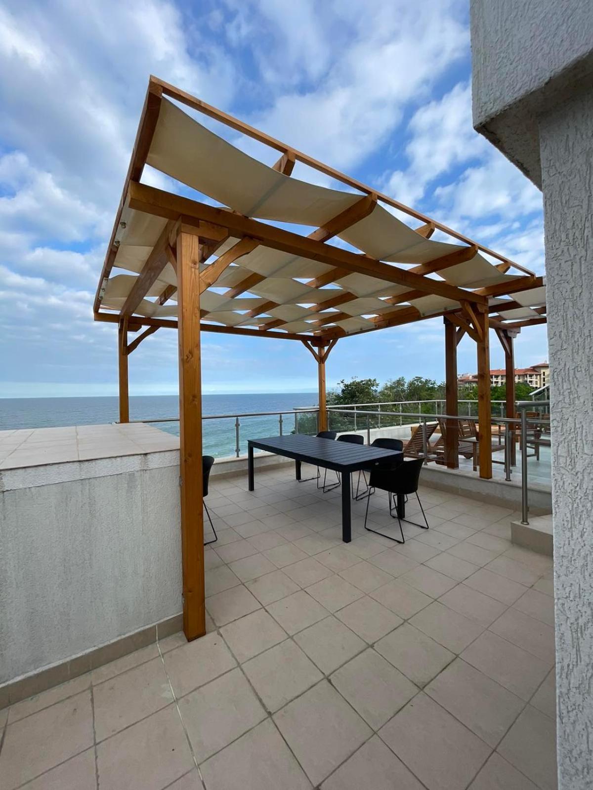 Penthouse At White Cliffs Apartment เบียลา ภายนอก รูปภาพ