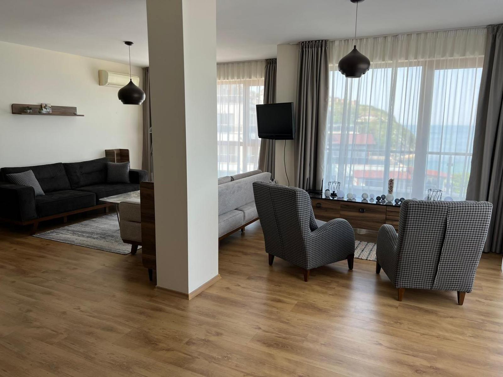 Penthouse At White Cliffs Apartment เบียลา ภายนอก รูปภาพ